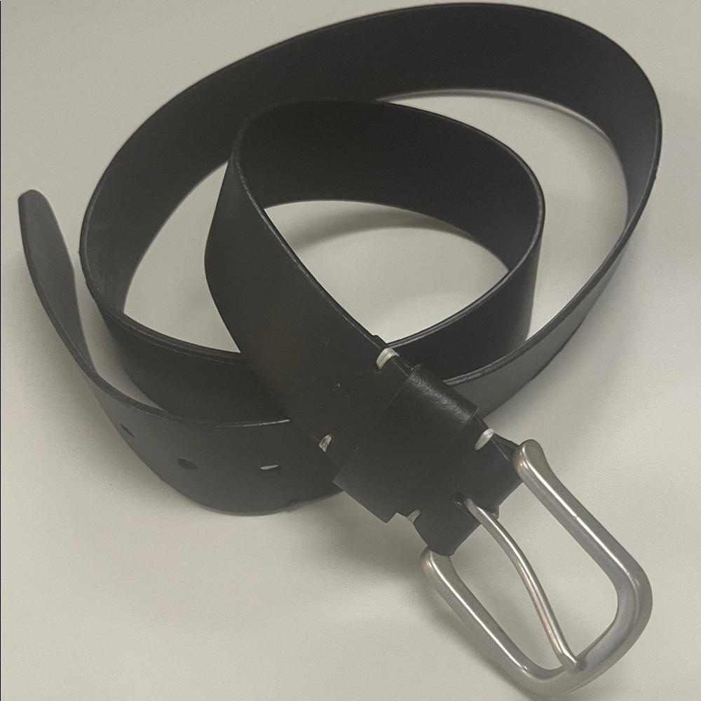 Eddie Bauer Black Leather Belt with Silver Buckle Size 42” inches